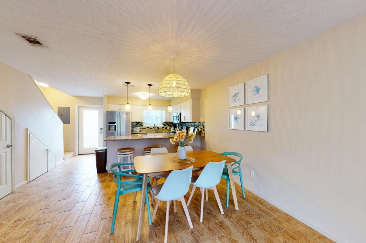 Summer Lake Townhomes 2 デスティン エクステリア 写真