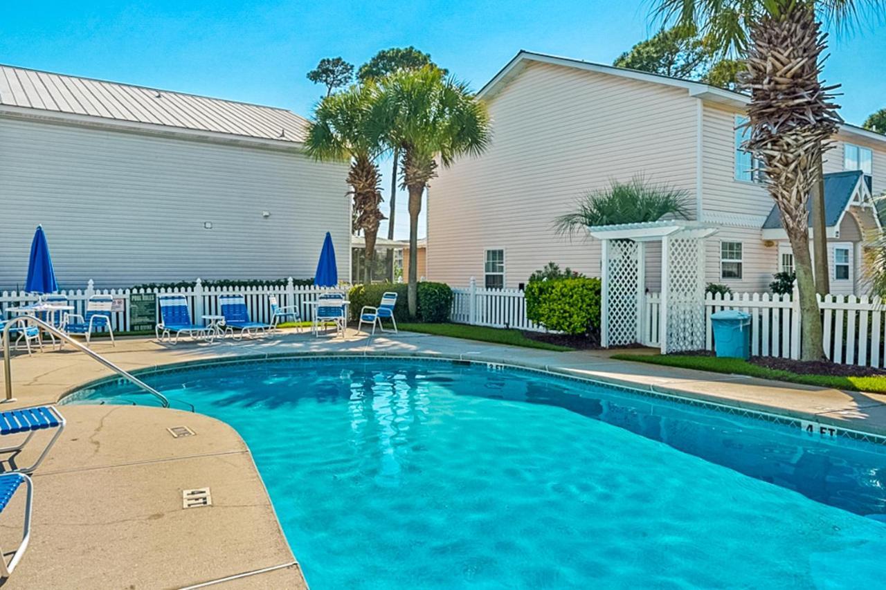 Summer Lake Townhomes 2 デスティン エクステリア 写真